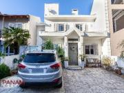 Casa / Sobrado em Condomínio para Venda em Porto...