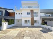 Casa / Sobrado em Condomínio para Venda em Porto...