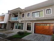 Casa / Sobrado em Condomínio para Venda em Porto...