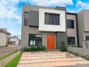 Casa / Sobrado em Condomínio para Venda em Porto...