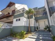 Casa / Sobrado em Condomínio para Venda em Porto...