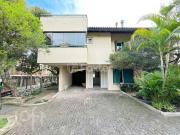 Casa / Sobrado em Condomínio para Venda em Porto...