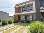 Casa / Sobrado em Condomínio para Venda em Porto...