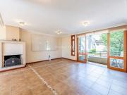 Casa / Sobrado em Condomínio para Venda em Porto...