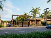 Casa / Sobrado em Condomínio para Venda em Porto...