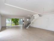 Casa / Sobrado em Condomínio para Venda em Porto...