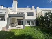 Casa / Sobrado em Condomínio para Venda em Porto...