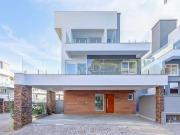 Casa / Sobrado em Condomínio para Venda em Porto...