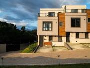 Casa / Sobrado em Condomínio para Venda em Porto...