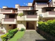 Casa / Sobrado em Condomínio para Venda em Porto...