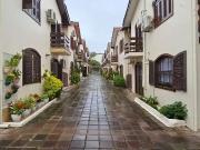 Casa / Sobrado em Condomínio para Venda em Porto...