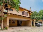Casa / Sobrado em Condomínio para Venda em Porto...