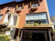 Casa / Sobrado em Condomínio para Venda em Porto...