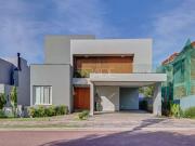 Casa / Sobrado em Condomínio para Venda em Porto...