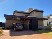 Casa / Sobrado em Condomínio para Venda em Ribeirão...