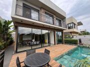 Casa / Sobrado em Condomínio para Venda em Ribeirão...