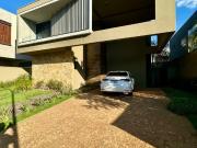 Casa / Sobrado em Condomínio para Venda em Ribeirão...