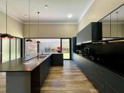 Casa / Sobrado em Condomínio para Venda em Ribeirão...