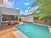 Casa / Sobrado em Condomínio para Venda em Ribeirão...