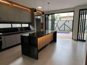 Casa / Sobrado em Condomínio para Venda em Ribeirão...