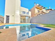 Casa / Sobrado em Condomínio para Venda em Ribeirão...