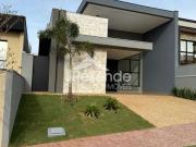 Casa / Sobrado em Condomínio para Venda em Ribeirão...