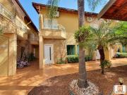 Casa / Sobrado em Condomínio para Venda em Ribeirão...