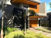 Casa / Sobrado em Condomínio para Venda em Ribeirão...