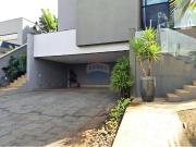 Casa / Sobrado em Condomínio para Venda em Ribeirão...