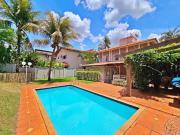 Casa / Sobrado em Condomínio para Venda em Ribeirão...