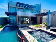 Casa / Sobrado em Condomínio para Venda em Rio das...