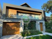 Casa / Sobrado em Condomínio para Venda em Rio de...