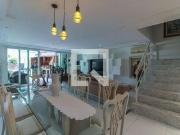 Casa / Sobrado em Condomínio para Venda em Rio de...
