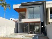 Casa / Sobrado em Condomínio para Venda em Rio de...