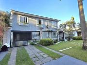 Casa / Sobrado em Condomínio para Venda em Rio de...