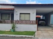 Casa / Sobrado em Condomínio para Venda em Rio de...