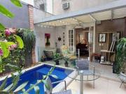 Casa / Sobrado em Condomínio para Venda em Rio de...