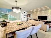 Casa / Sobrado em Condomínio para Venda em Rio de...