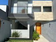 Casa / Sobrado em Condomínio para Venda em Rio de...