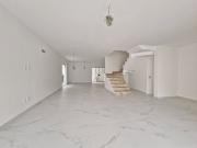 Casa / Sobrado em Condomínio para Venda em Rio de...