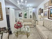 Casa / Sobrado em Condomínio para Venda em Rio de...