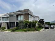 Casa / Sobrado em Condomínio para Venda em Rio de...