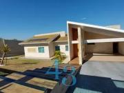 Casa / Sobrado em Condomínio para Venda em Rolândia/PR...