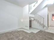 Casa / Sobrado em Condomínio para Venda em São Bernardo...