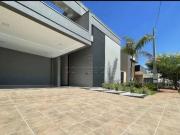 Casa / Sobrado em Condomínio para Venda em São José do...