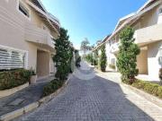 Casa / Sobrado em Condomínio para Venda em São José dos...