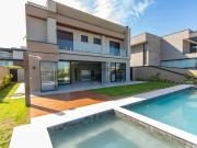 Casa / Sobrado em Condomínio para Venda em São José dos...