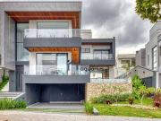 Casa / Sobrado em Condomínio para Venda em São José dos...