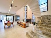 Casa / Sobrado em Condomínio para Venda em São José dos...