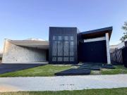 Casa / Sobrado em Condomínio para Venda em São José dos...